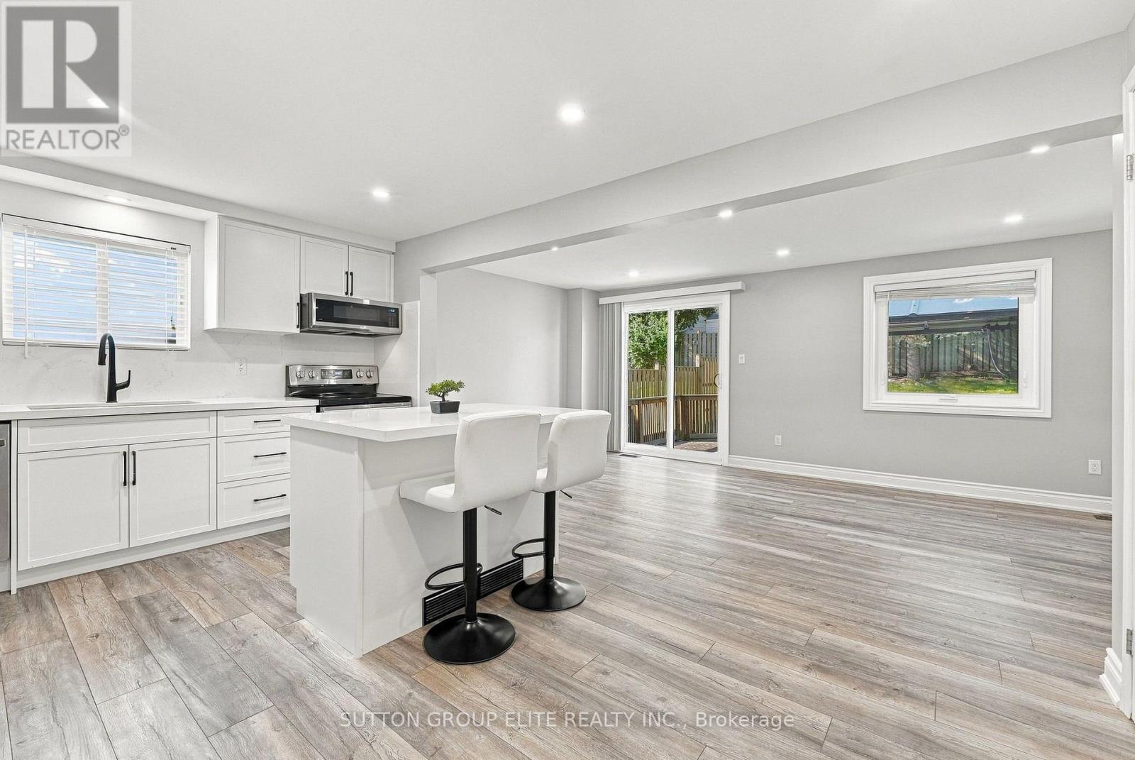 446 MISTY CRESCENT, Kitchener — photo 6
