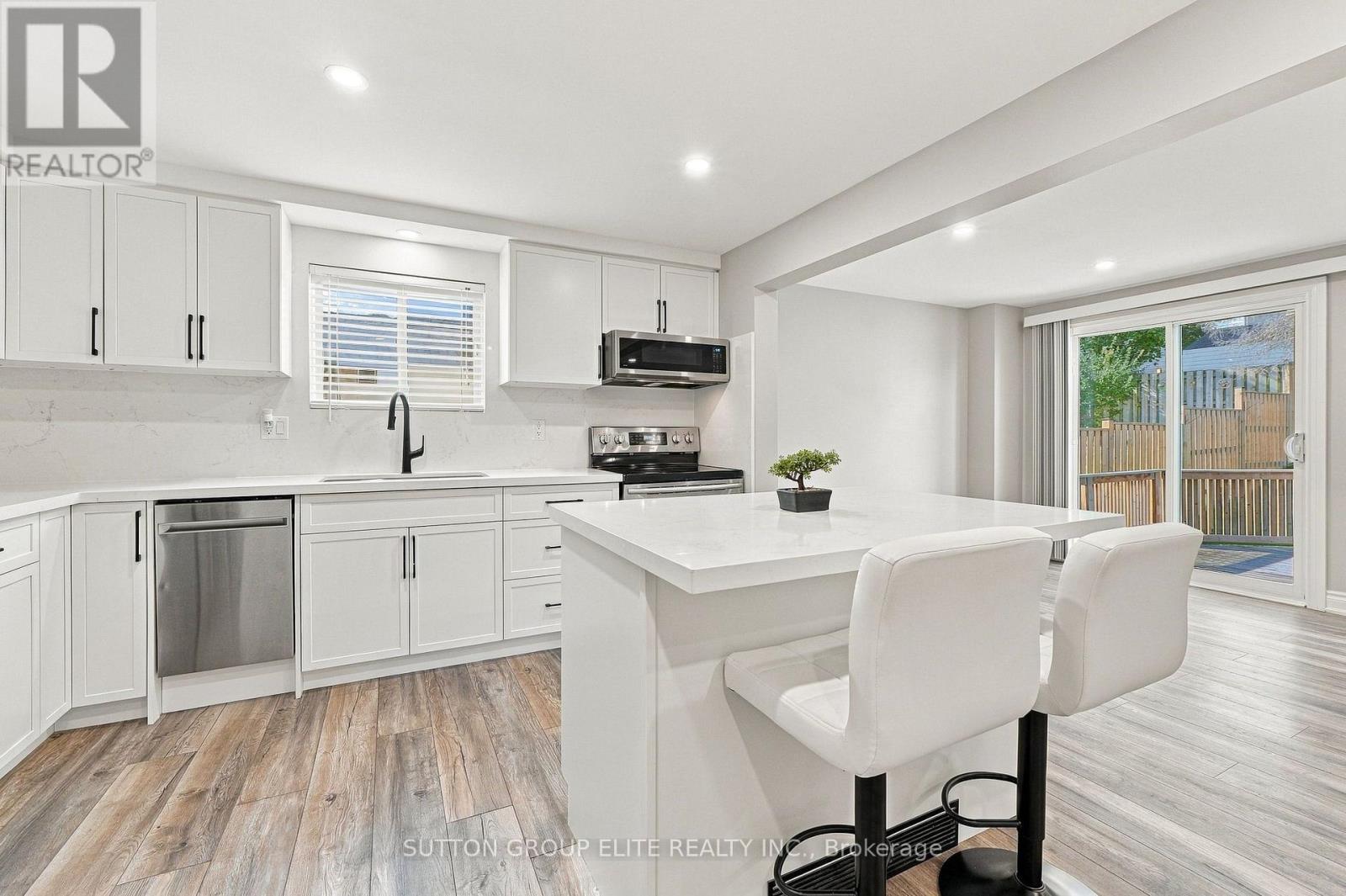 446 MISTY CRESCENT, Kitchener — photo 7