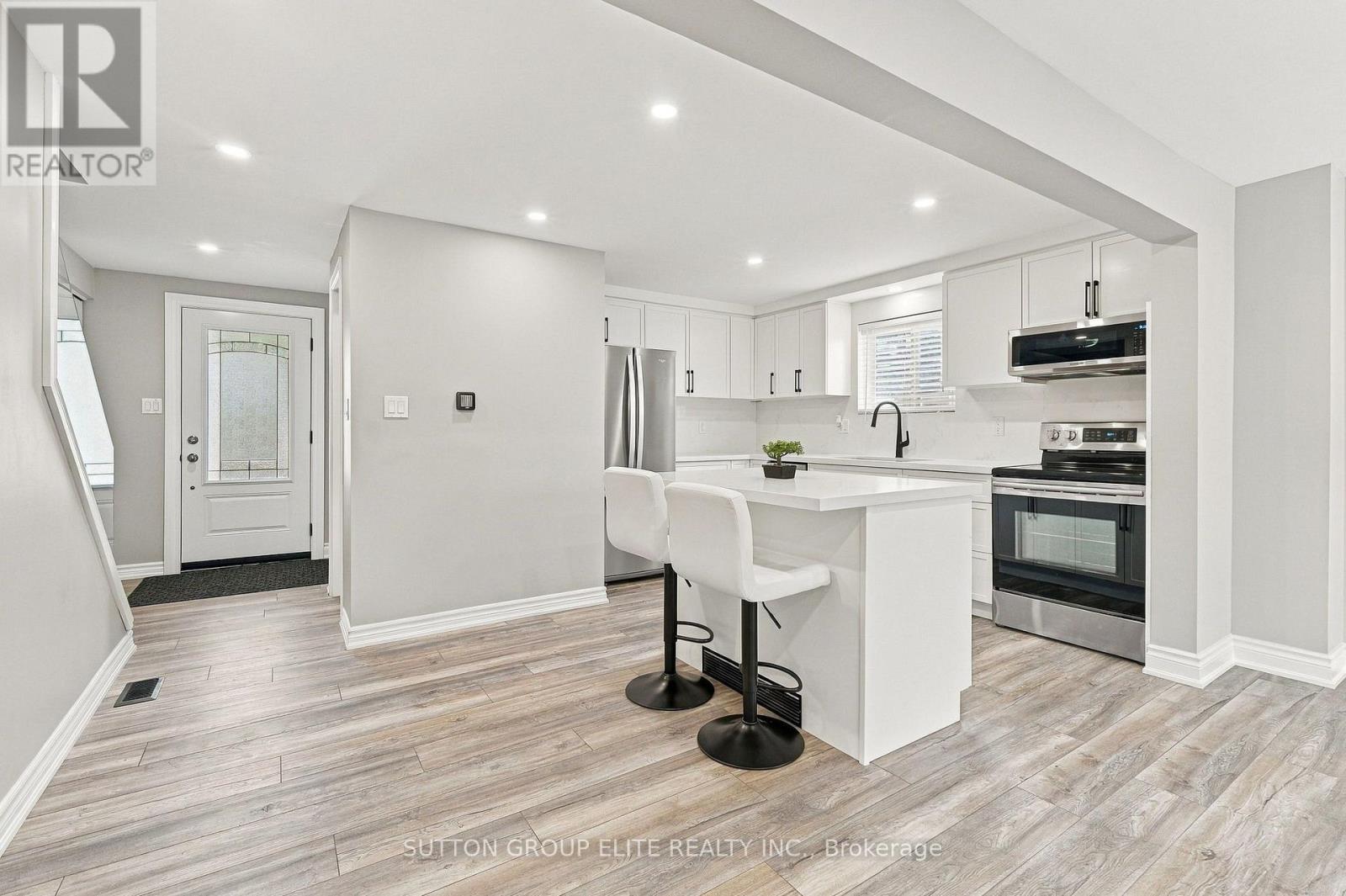 446 MISTY CRESCENT, Kitchener — photo 9