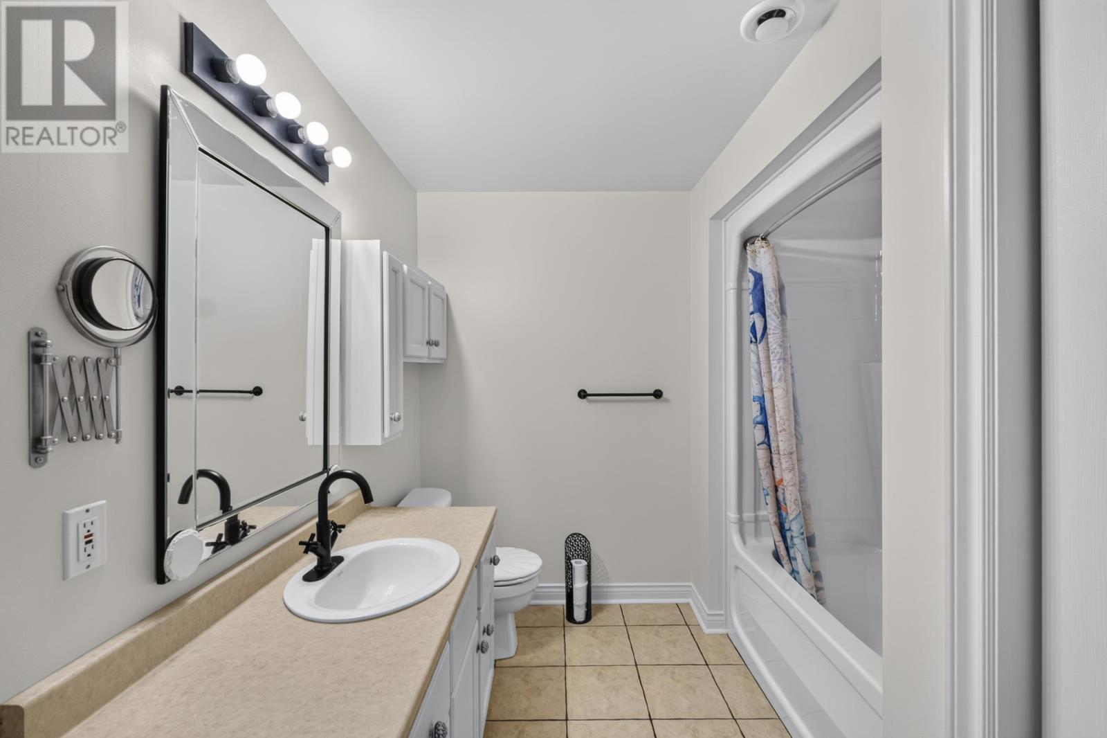 28 Heatherway Drive - 45