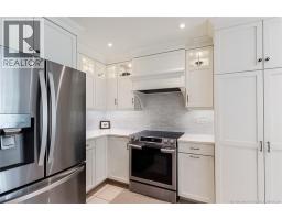 10 Turnberry Court, photo 10