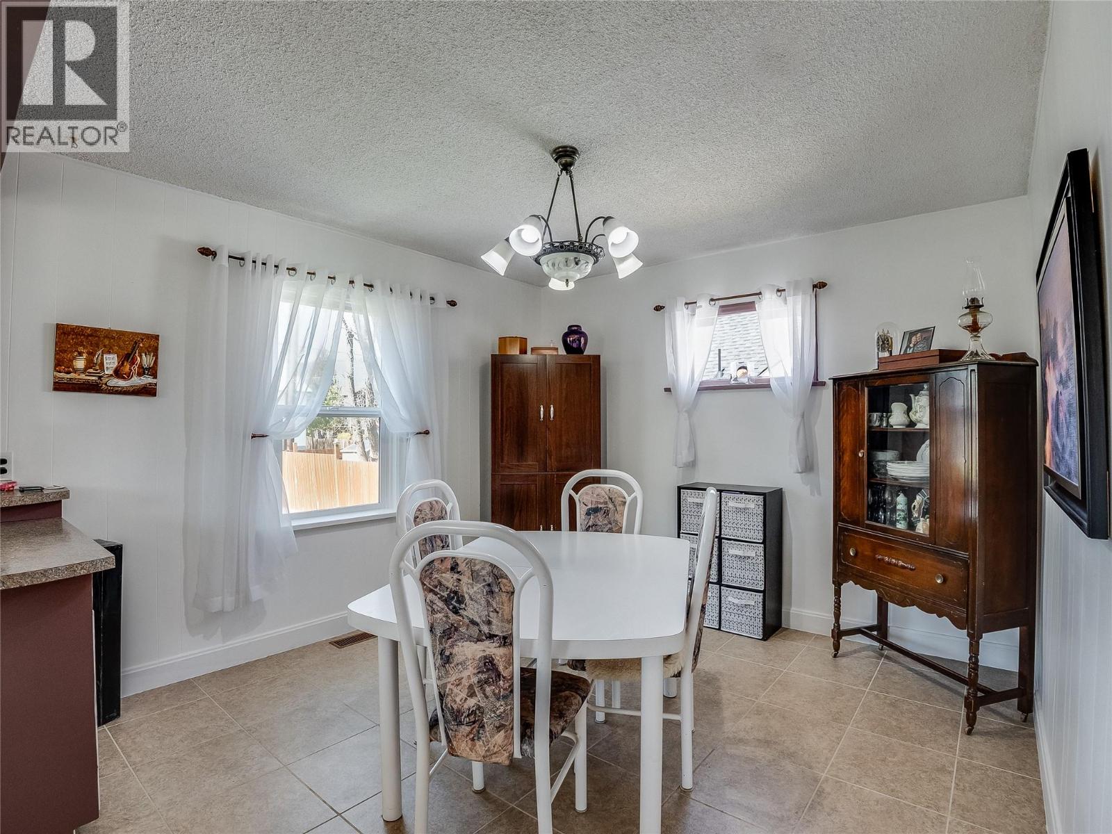 701 4th Street - Image 20