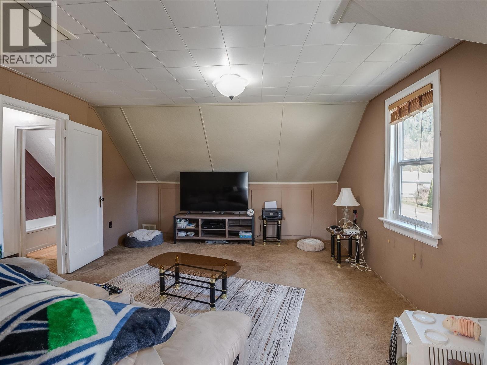701 4th Street - Image 27