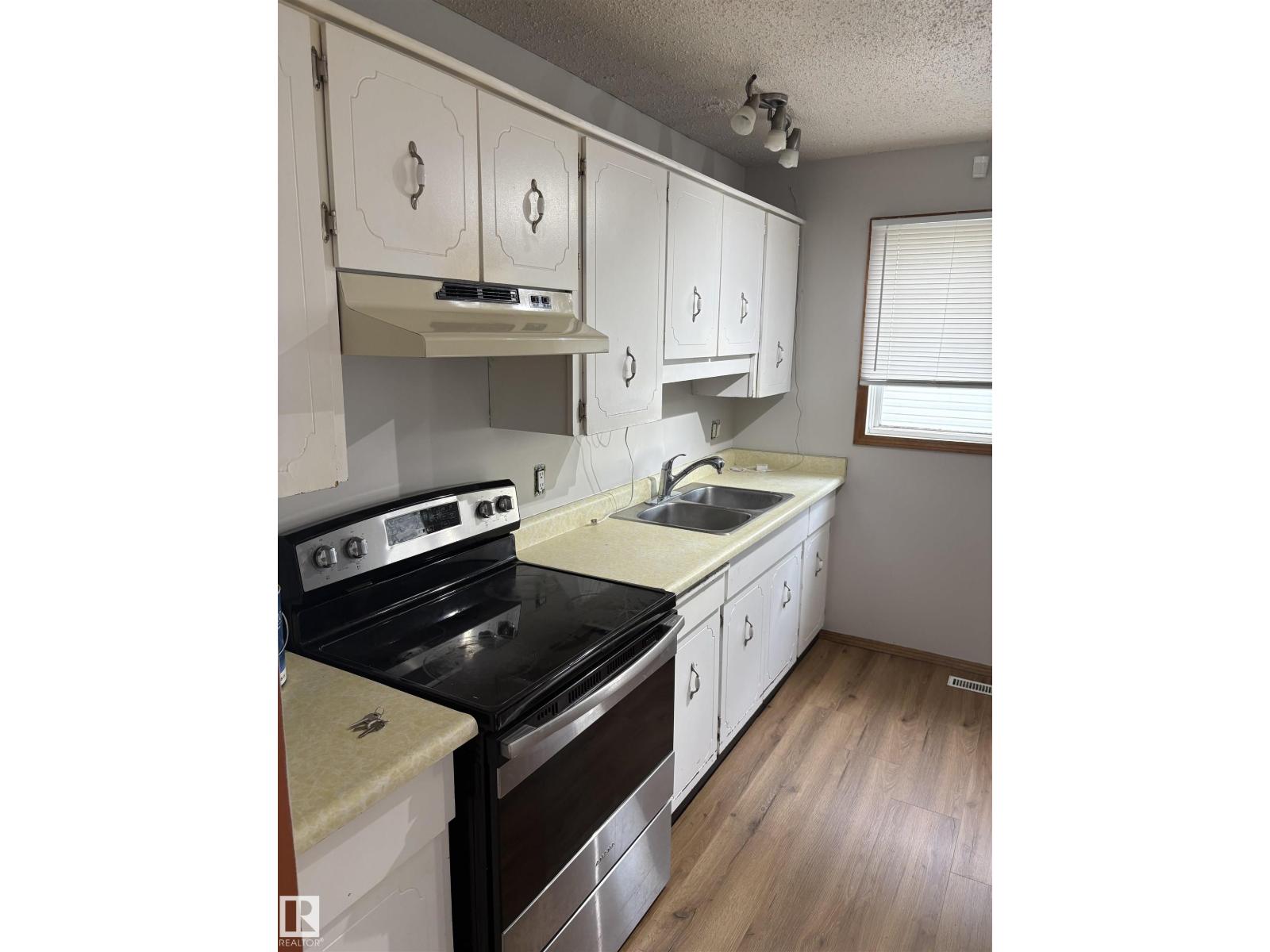 1017 B 13 ST - 10