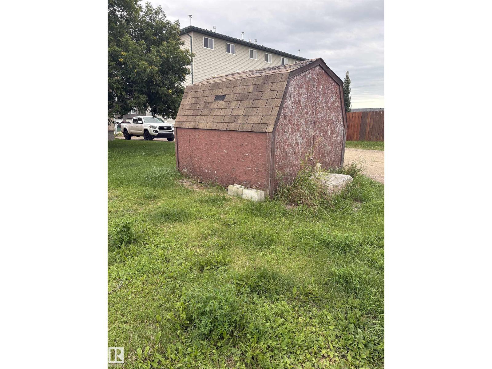 1017 B 13 ST, Cold Lake — photo 3