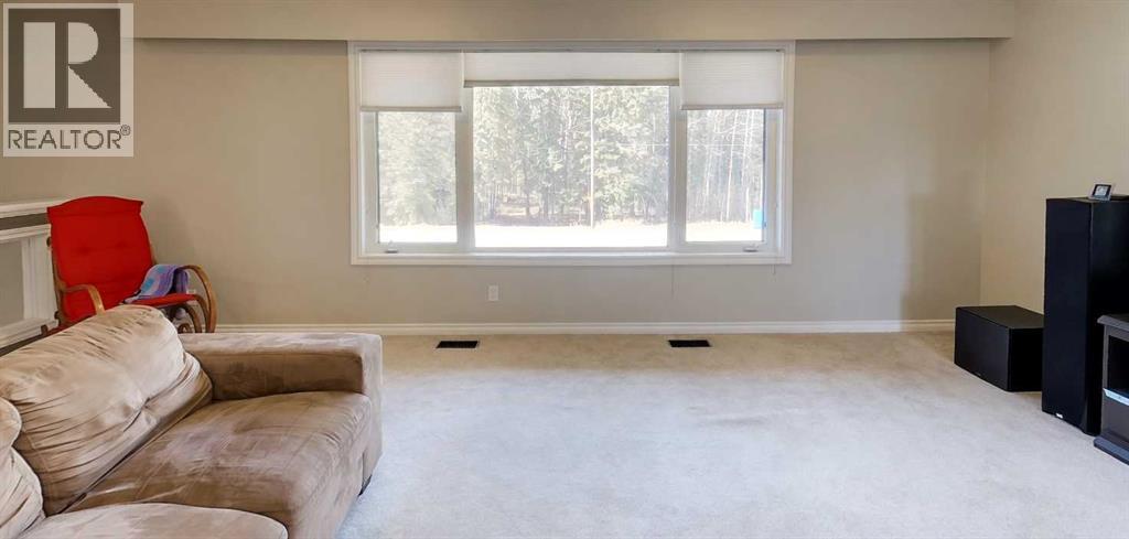 4307 10 Avenue, Edson — photo 3