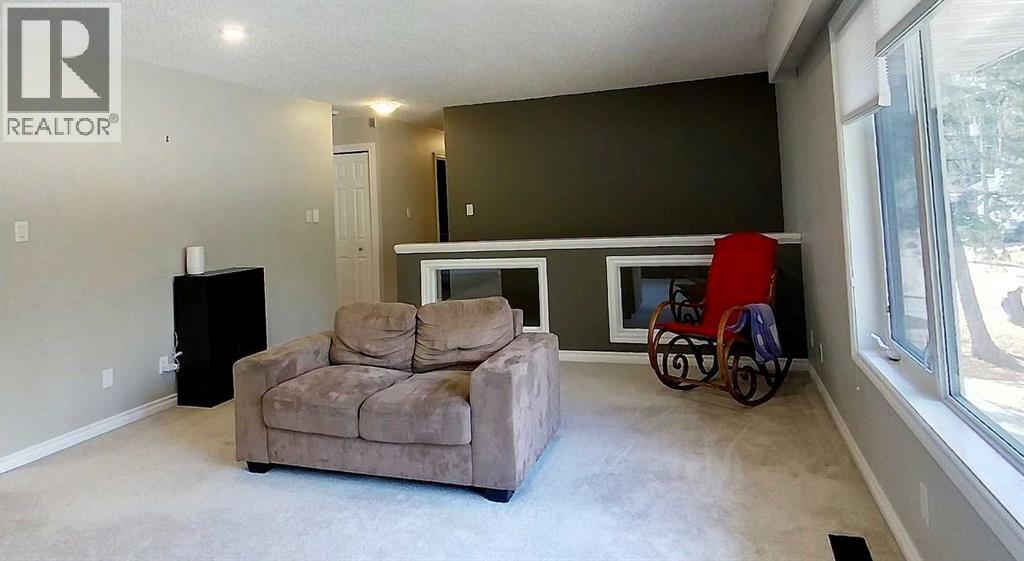 4307 10 Avenue, Edson — photo 4