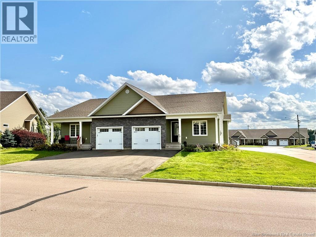 42 Auberry Street, Moncton — photo 2