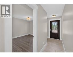 42 Auberry Street, photo 3
