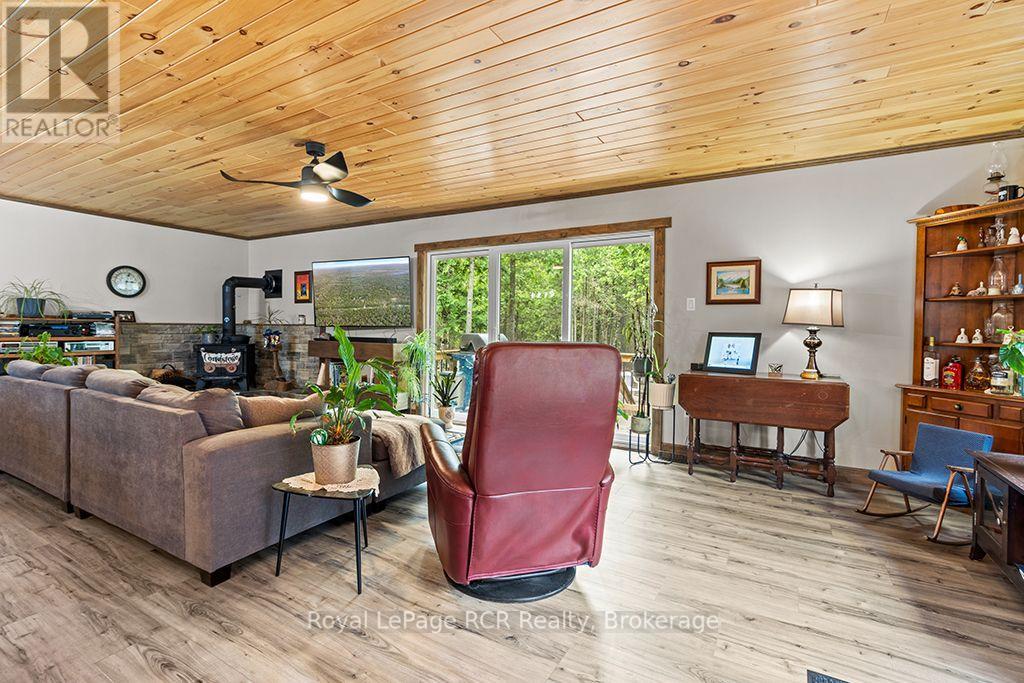 269 LINDSAY ROAD 20 ROAD, Northern Bruce Peninsula — photo 8