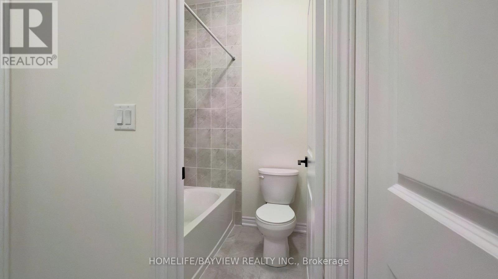 105 HALLDORSON AVENUE - Image 24