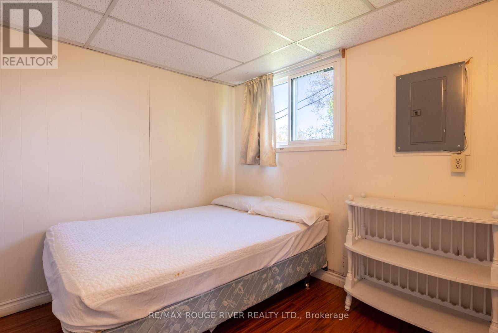 6099 Curtis Point Road — photo 22