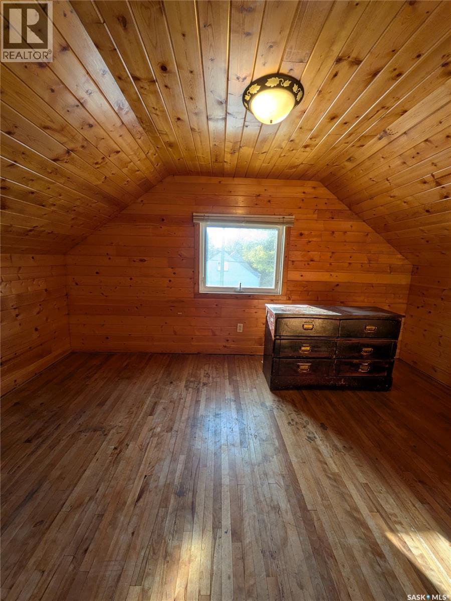 501 19th STREET E - Image 32