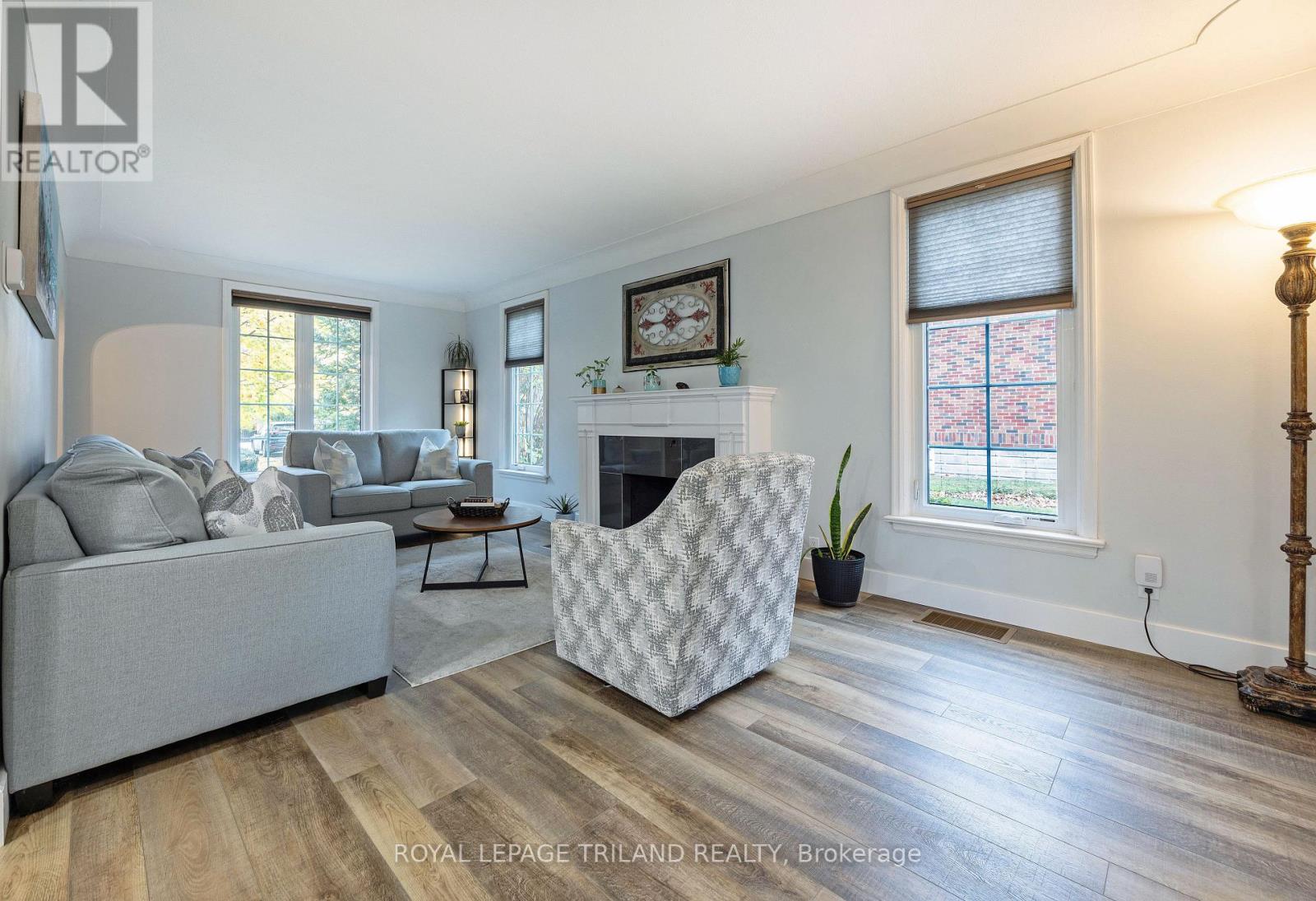 357 SUNSET DRIVE - Image 12