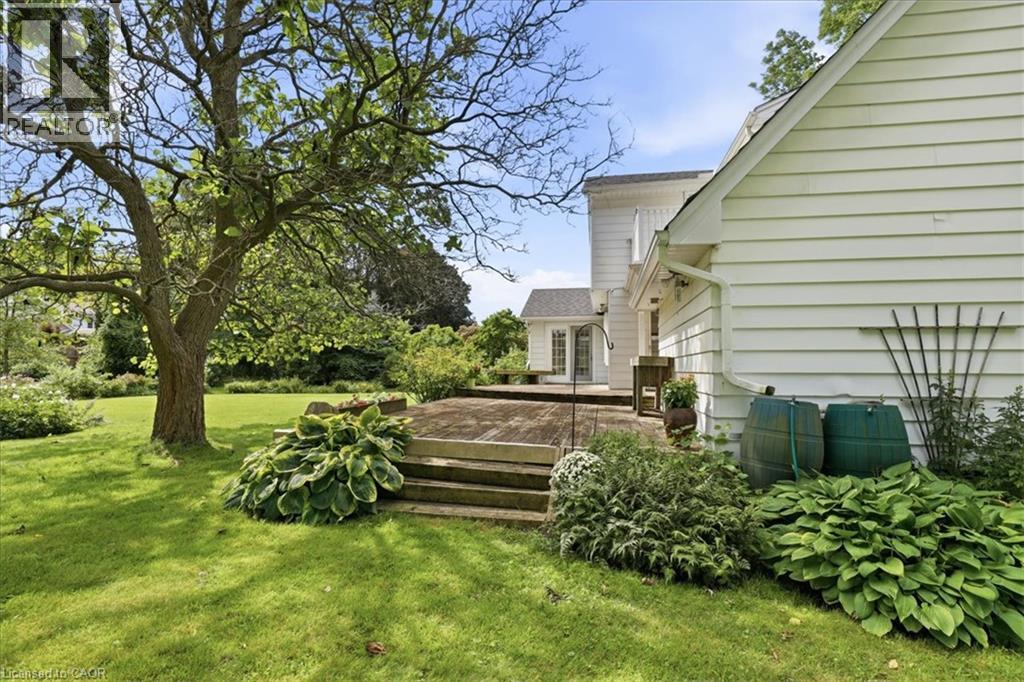 419 FORESTLAWN Road - 34