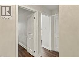 2390 Sinclair Circle, Burlington, ON L7P3C3 Photo 18
