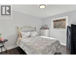 2390 Sinclair Circle, Burlington, ON L7P3C3 Photo 24