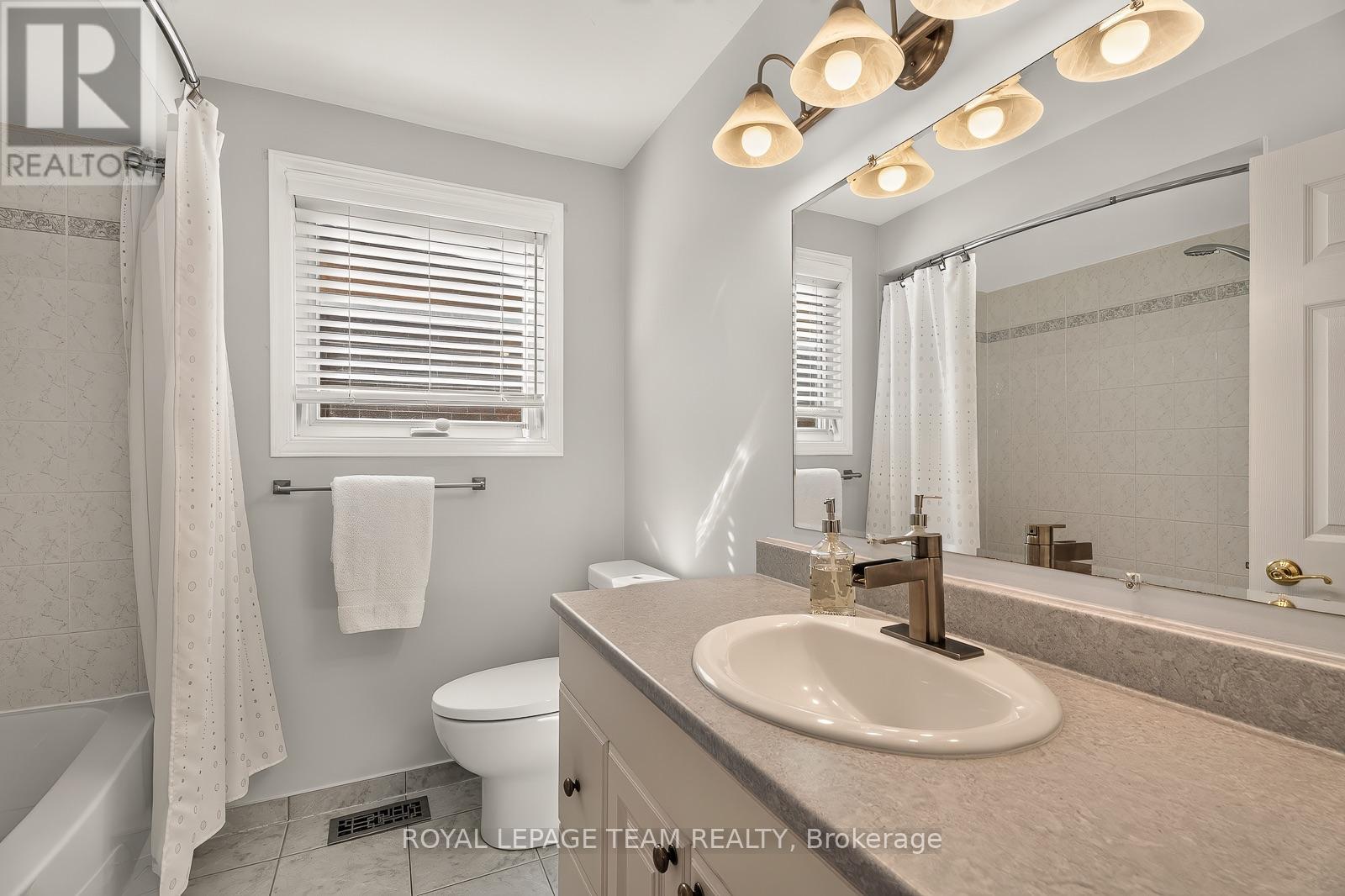 1840 APPLEFORD STREET, Ottawa. Luxury613. By Peter Sagos - Image 24