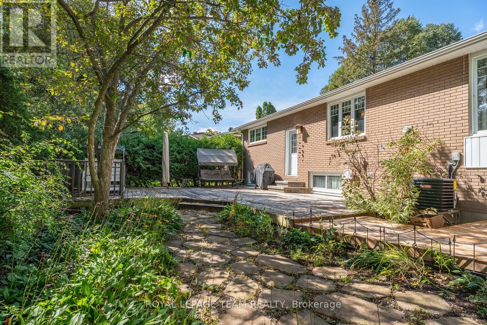 1840 APPLEFORD STREET, Ottawa. Luxury613. By Peter Sagos - Image 42