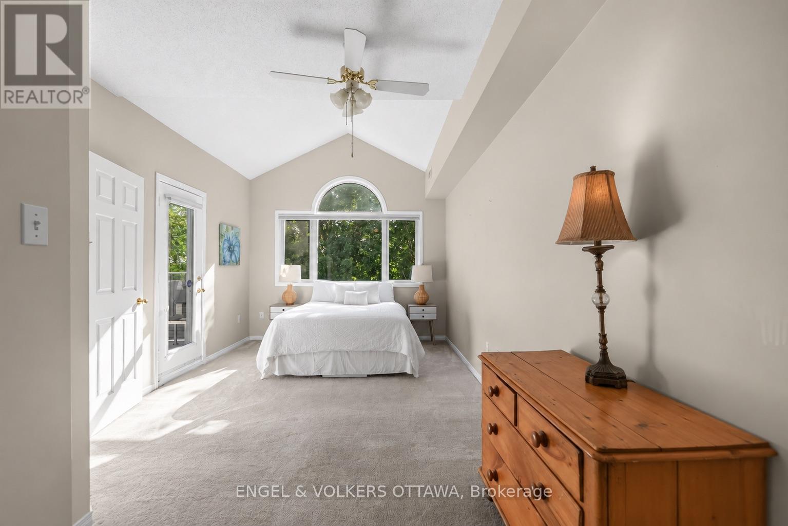 116 ROBSON COURT, Ottawa. Luxury613. By Peter Sagos - Image 21