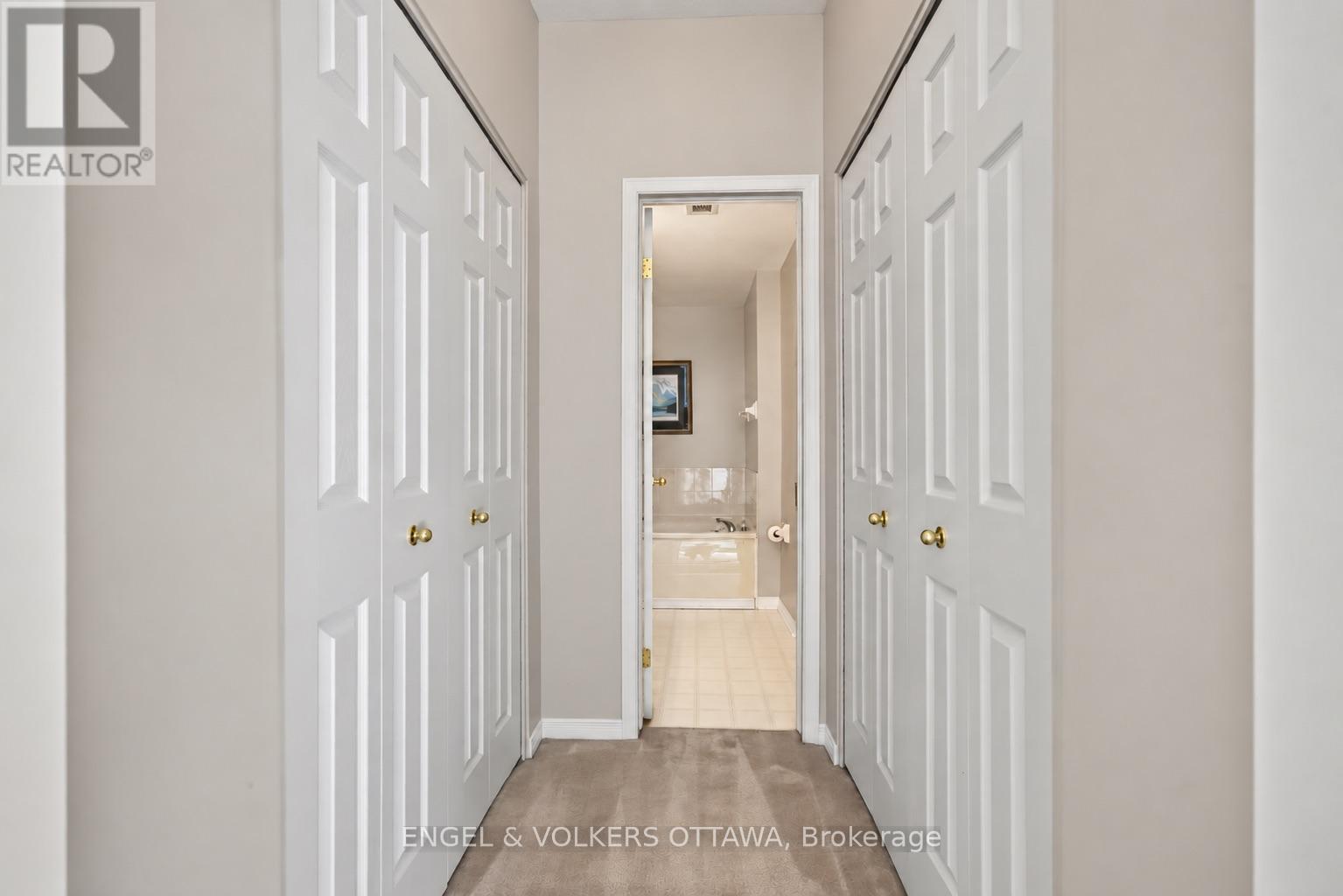 116 ROBSON COURT, Ottawa. Luxury613. By Peter Sagos - Image 23