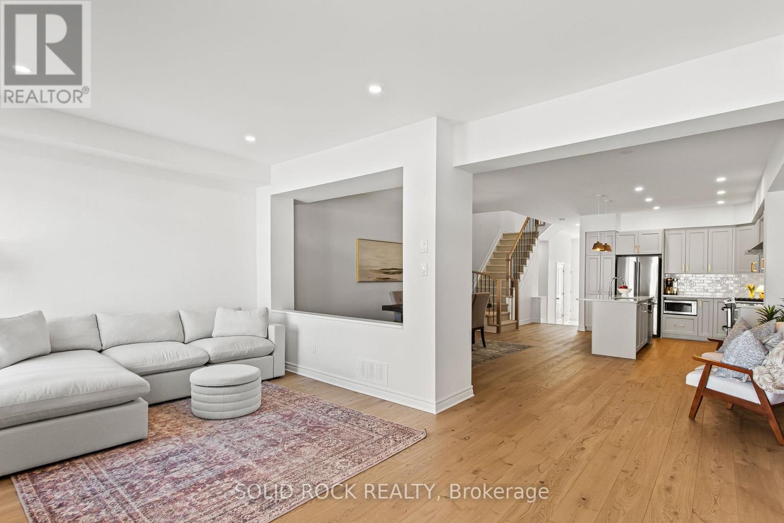 949 OMAGAKI WAY, Ottawa. Luxury613. By Peter Sagos - Image 20