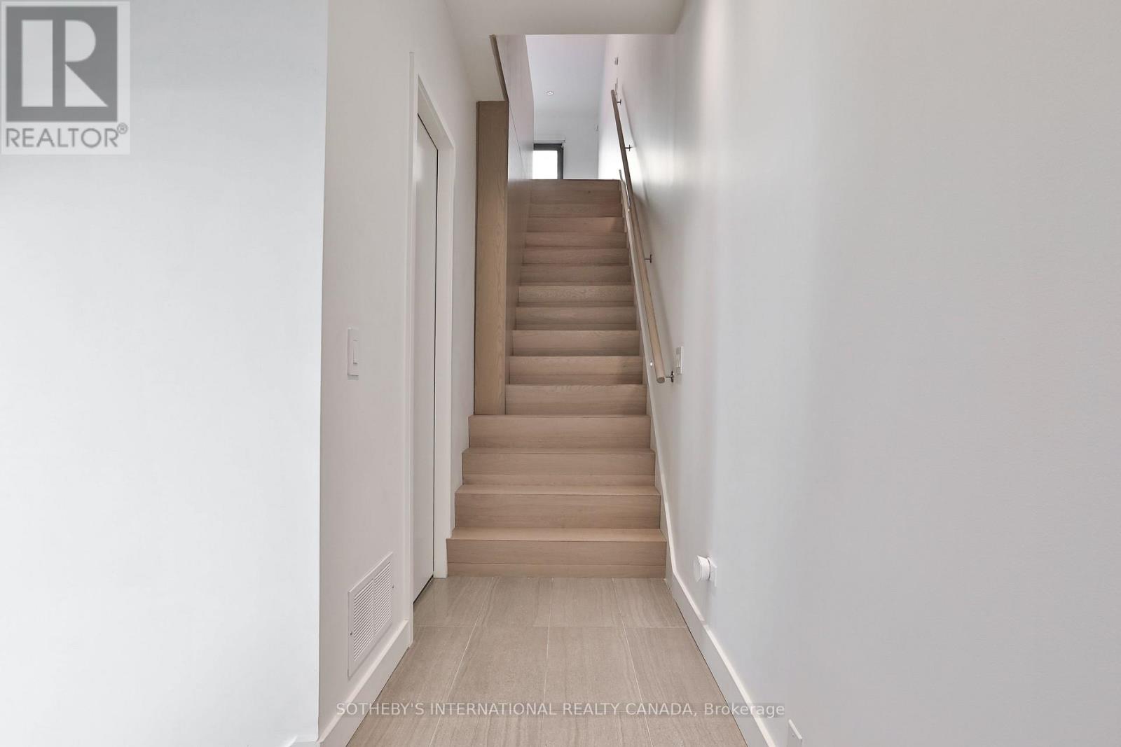 352B HARBORD STREET, Toronto (Palmerston-Little Italy) — photo 2