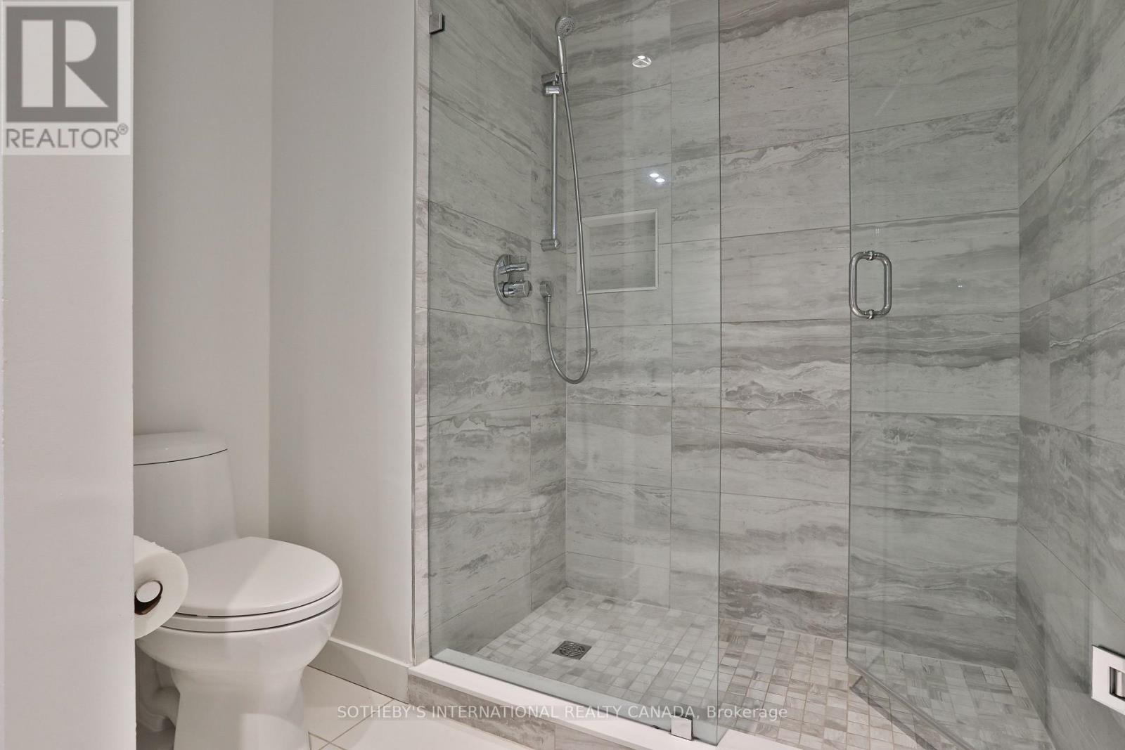352B HARBORD STREET - 32