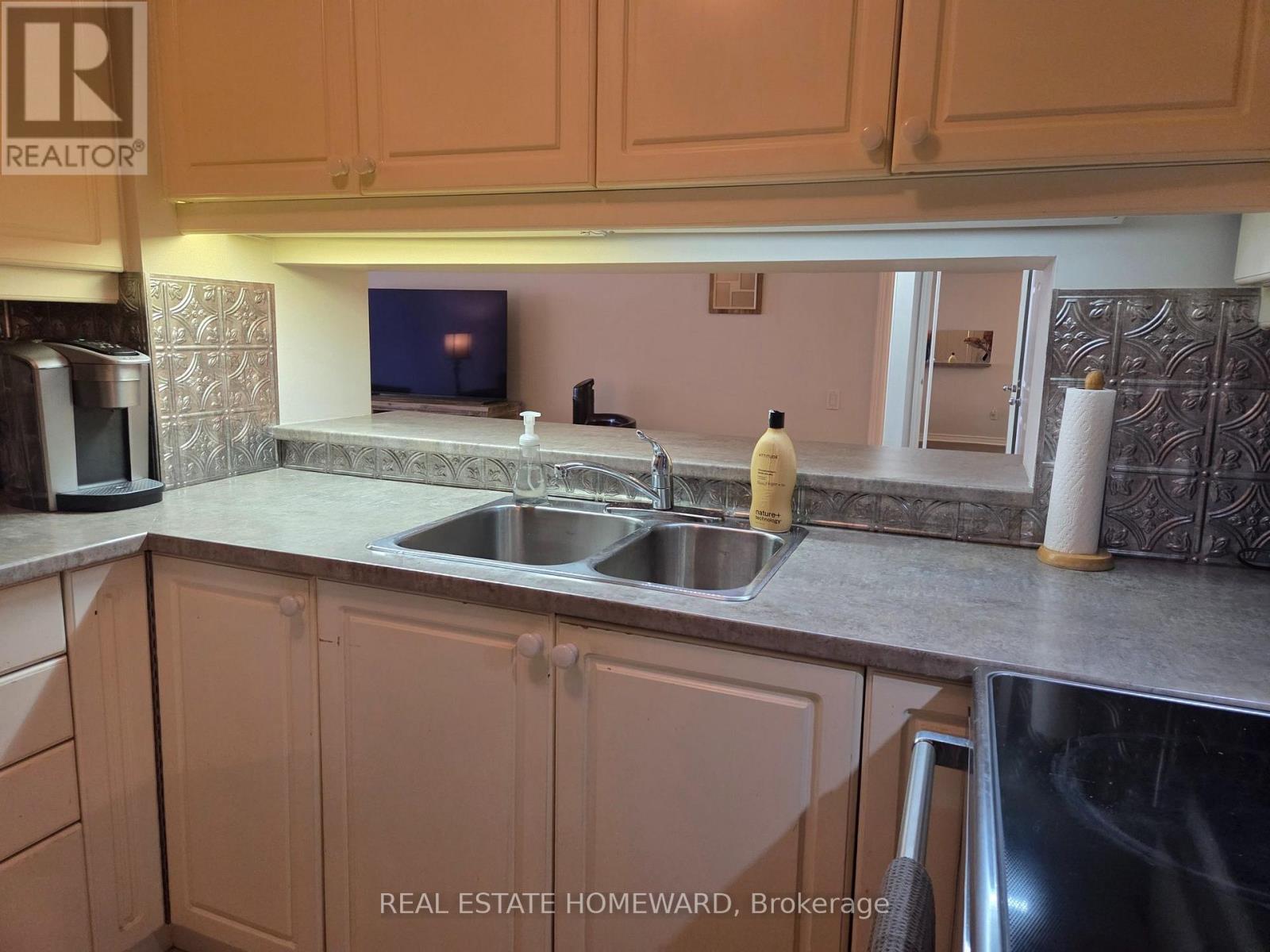 702 - 71 SIMCOE STREET, Toronto (University) — photo 7