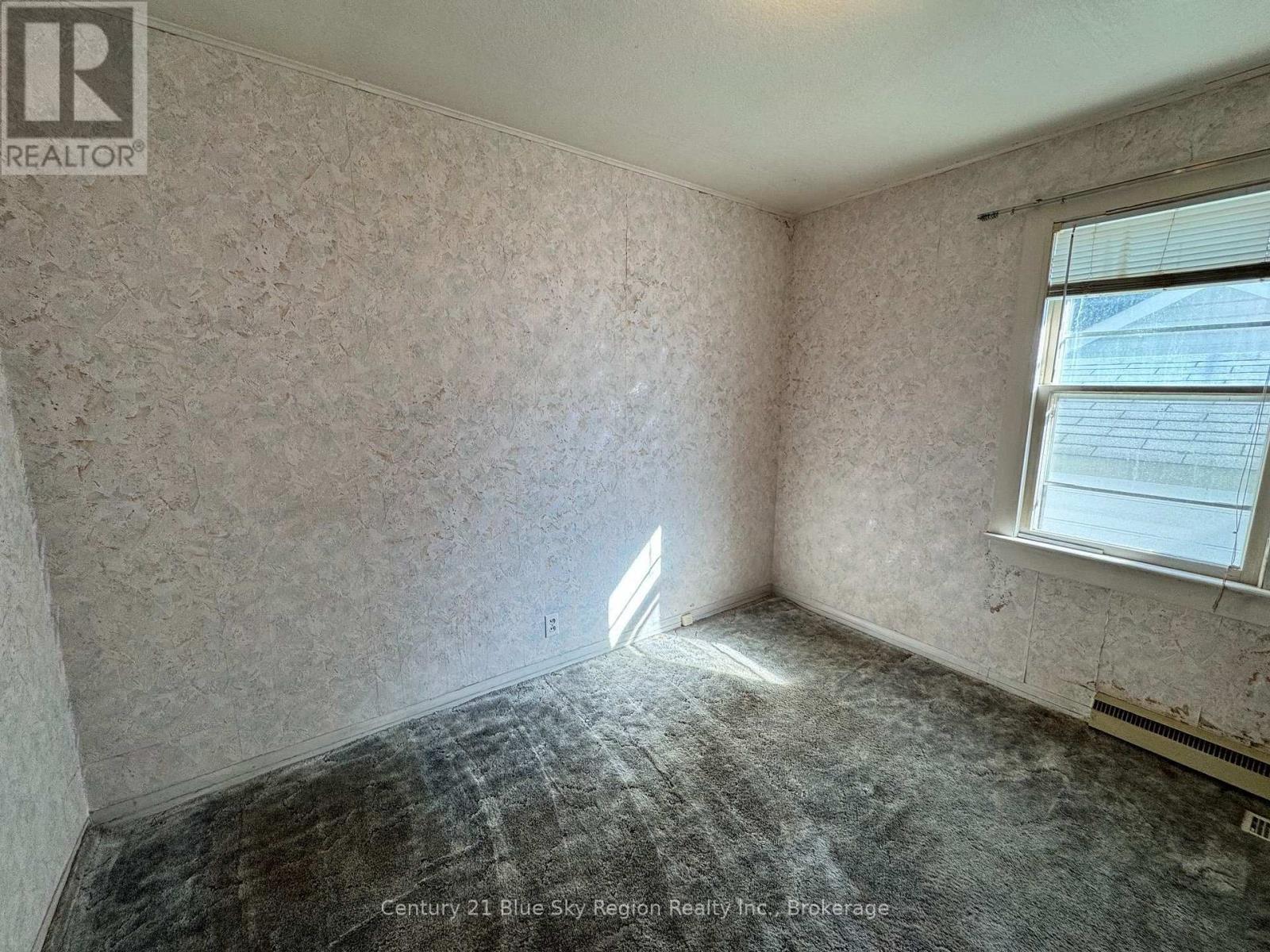 142 LEE AVENUE - Image 13