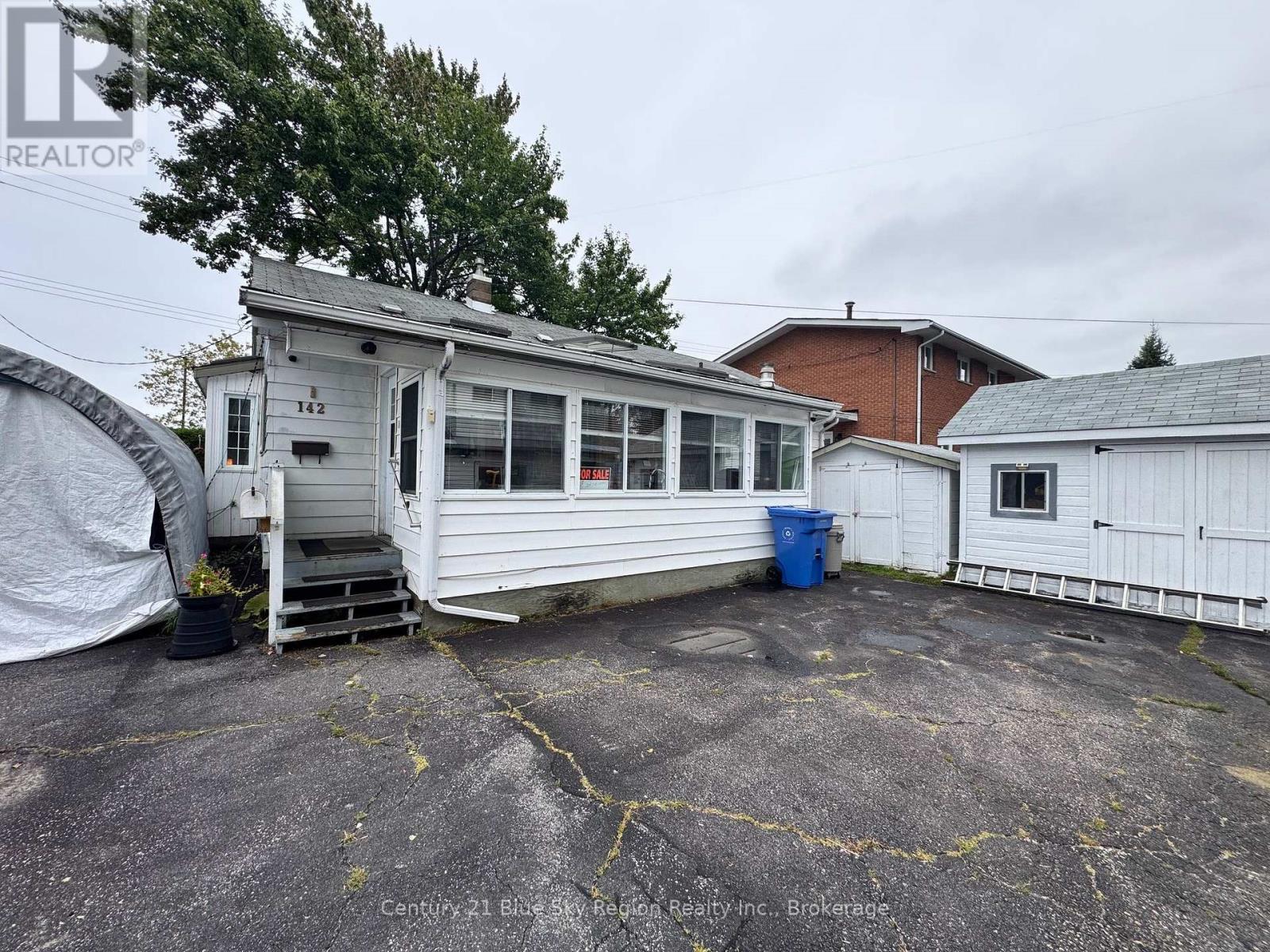 142 LEE AVENUE, North Bay (Ferris) — photo 2