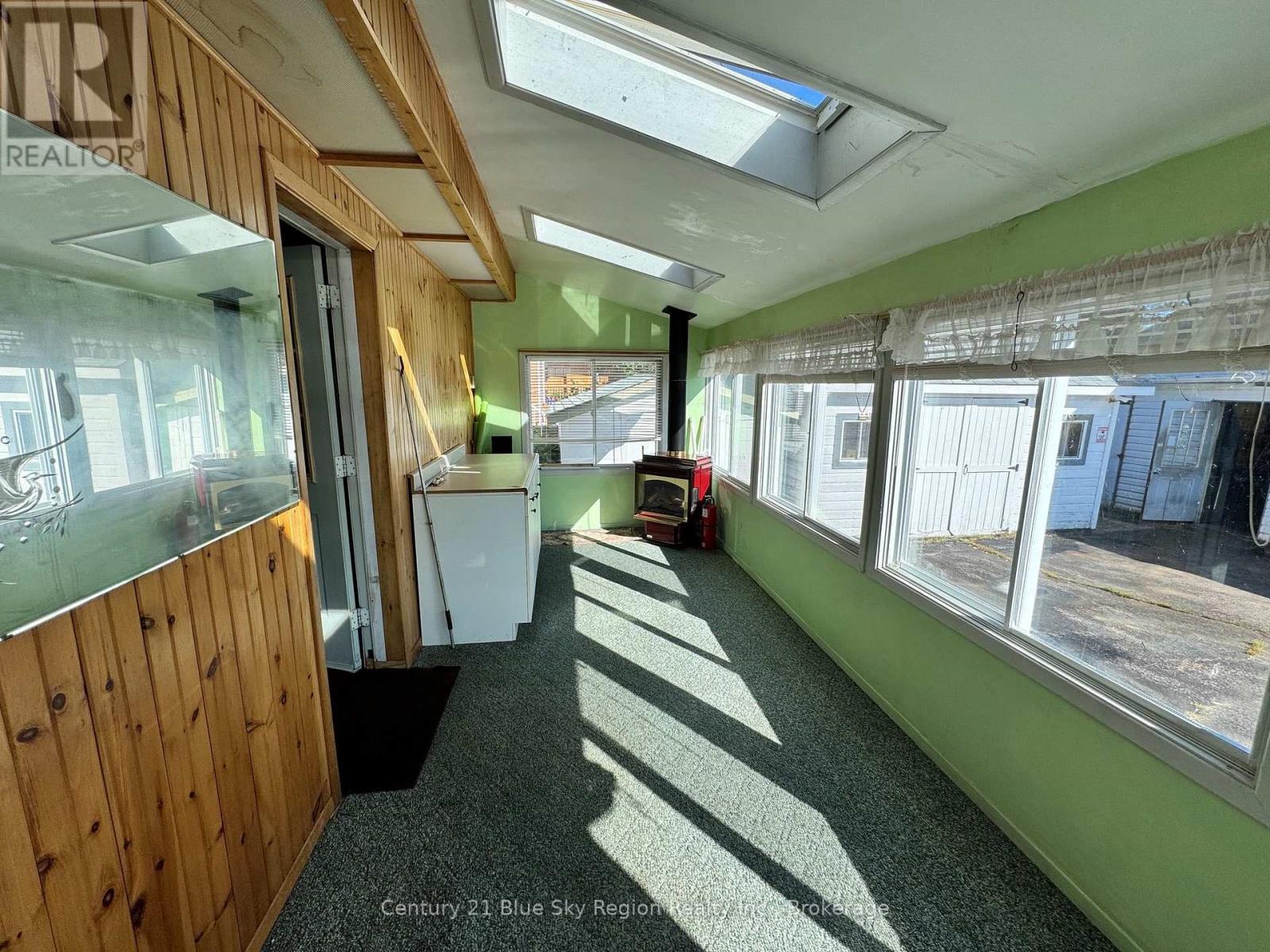142 LEE AVENUE - Image 20