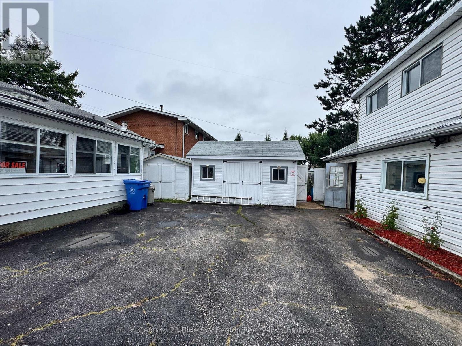 142 LEE AVENUE, North Bay (Ferris) — photo 3