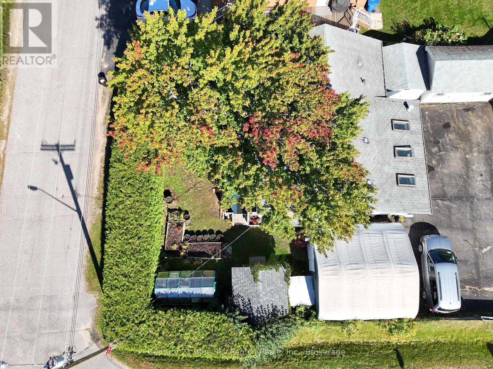 142 LEE AVENUE - 32
