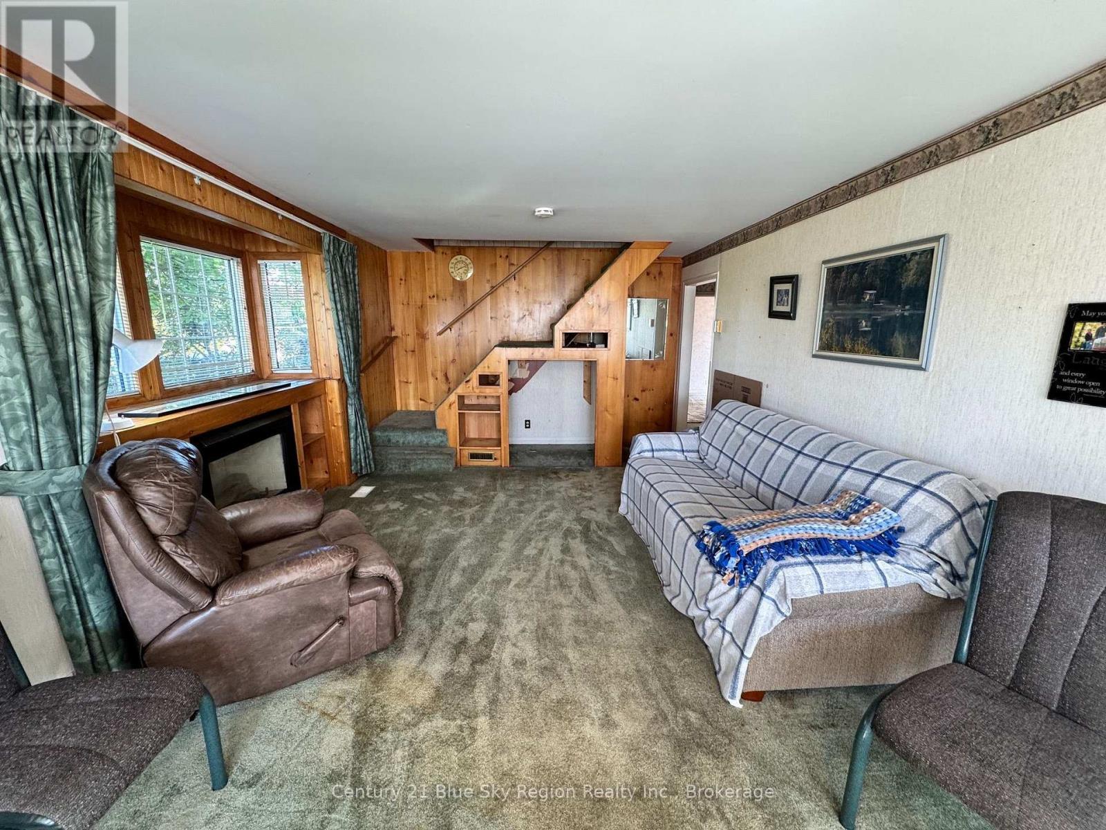 142 LEE AVENUE - 9