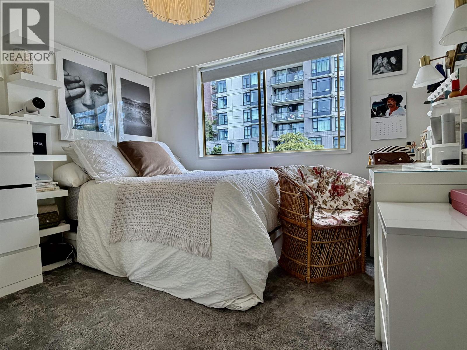 202 1345 CHESTERFIELD AVENUE, North Vancouver