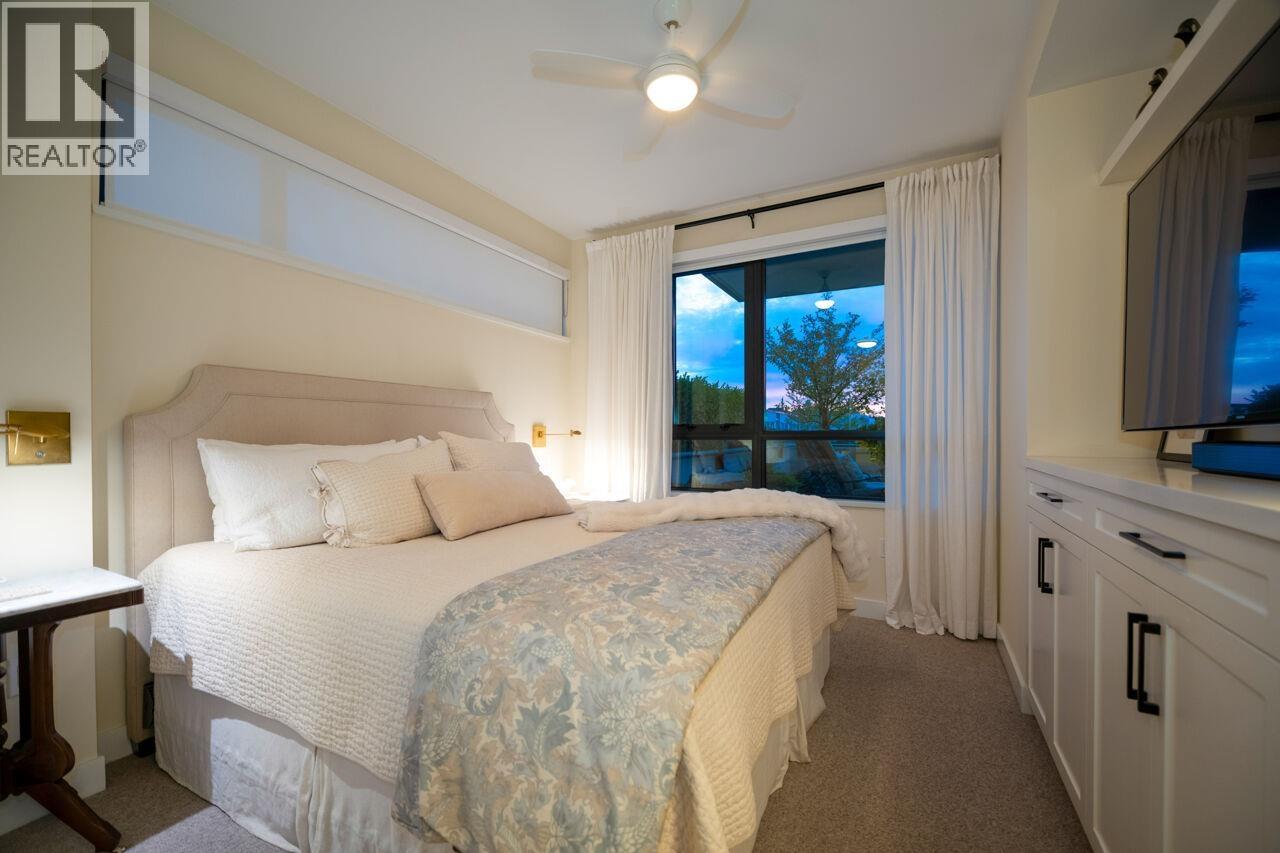 302 4427 CAMBIE STREET, Vancouver