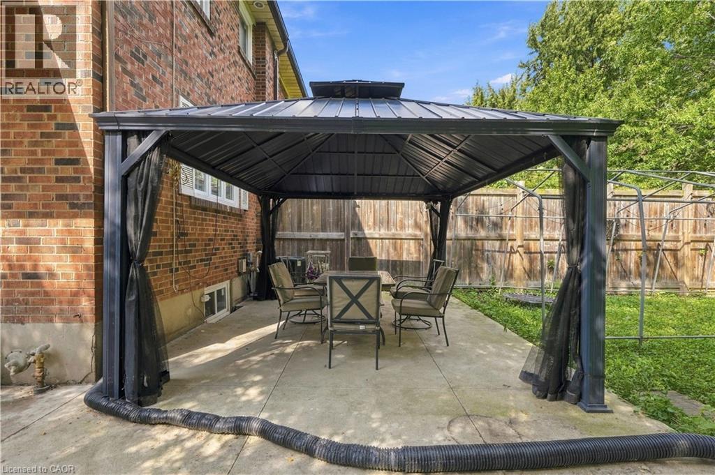 799 DRURY Lane - Image 43