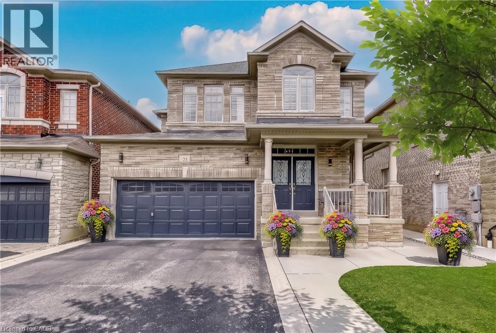 23 MCKNIGHT Avenue, Waterdown