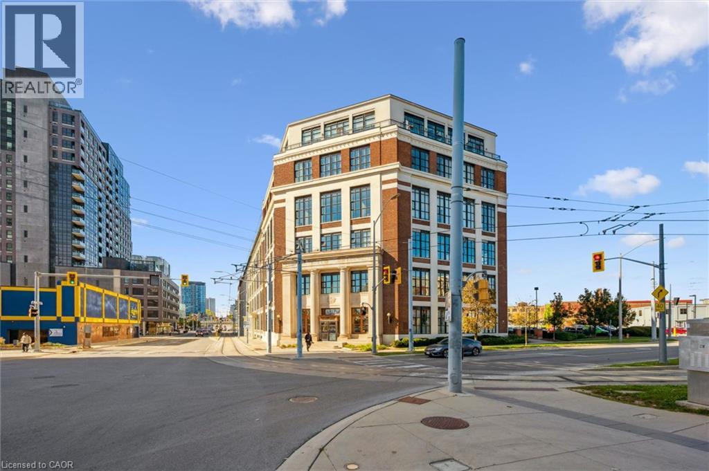 #317 404 W KING Street W - Image 33