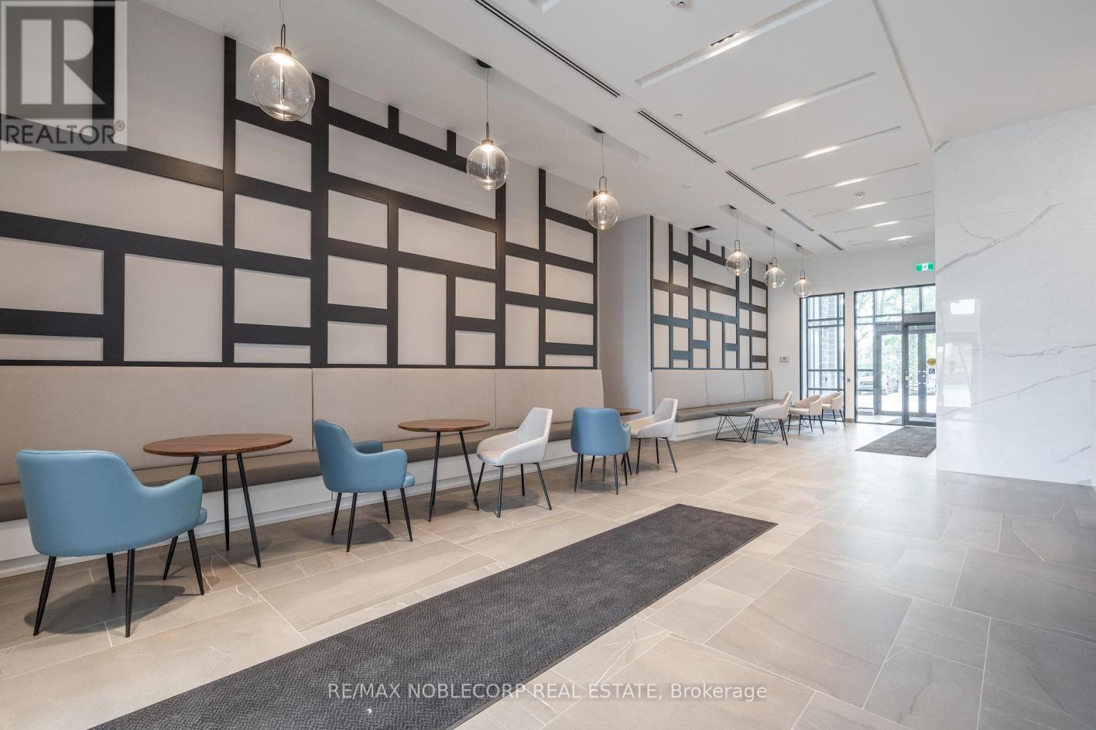 626 - 681 YONGE STREET, Barrie (Painswick South) — photo 4
