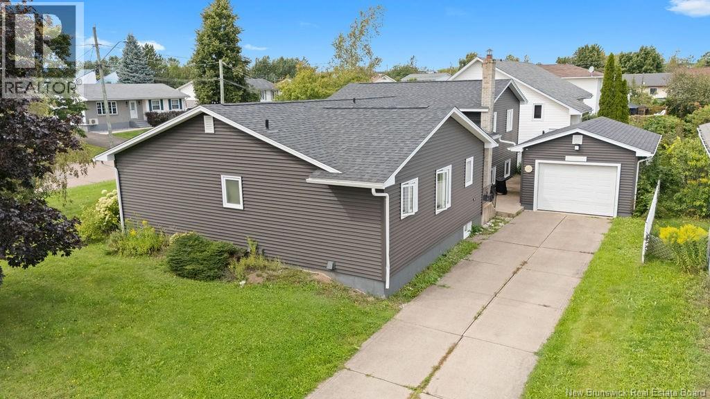 29-31 Fulton Crescent, Moncton — photo 4