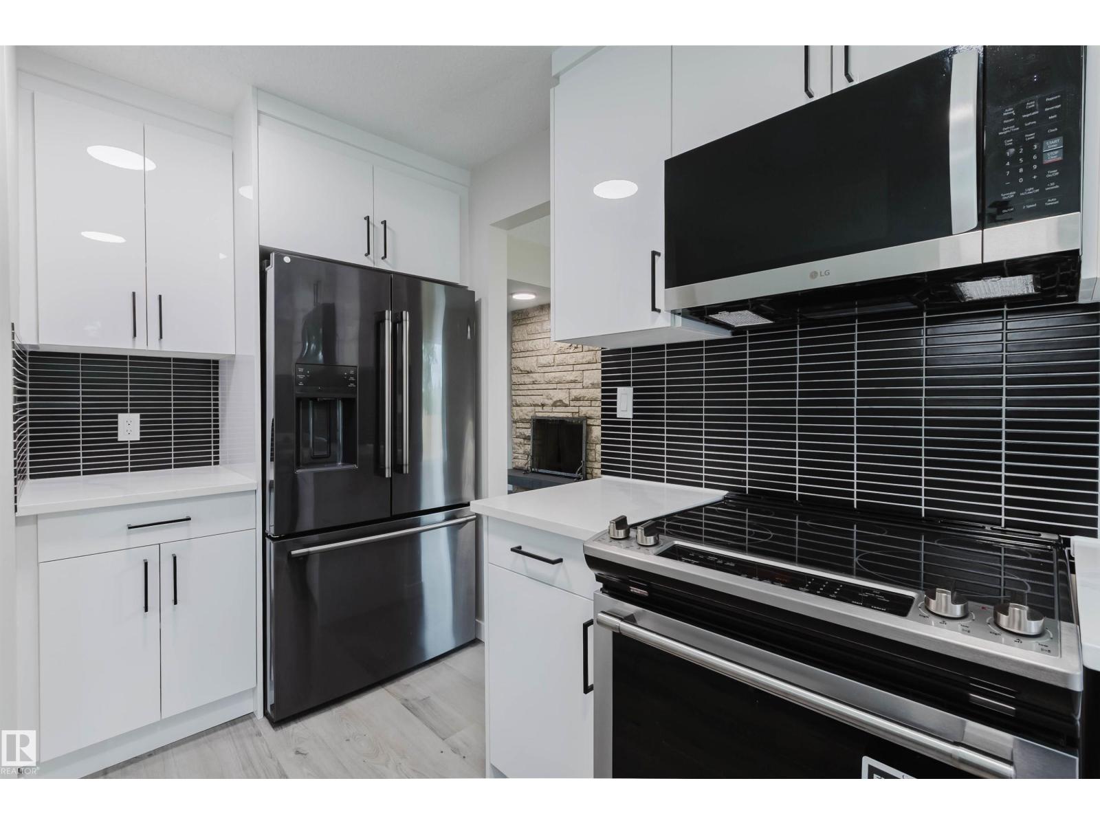 10423 35 AV NW - 13