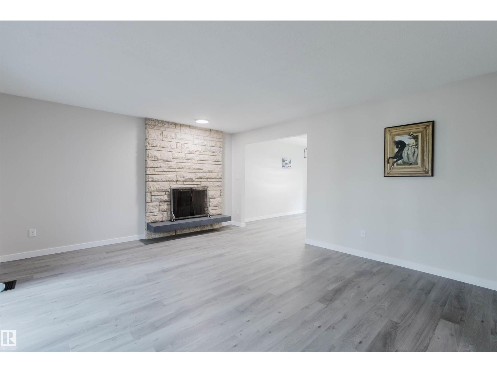 10423 35 AV NW - 5