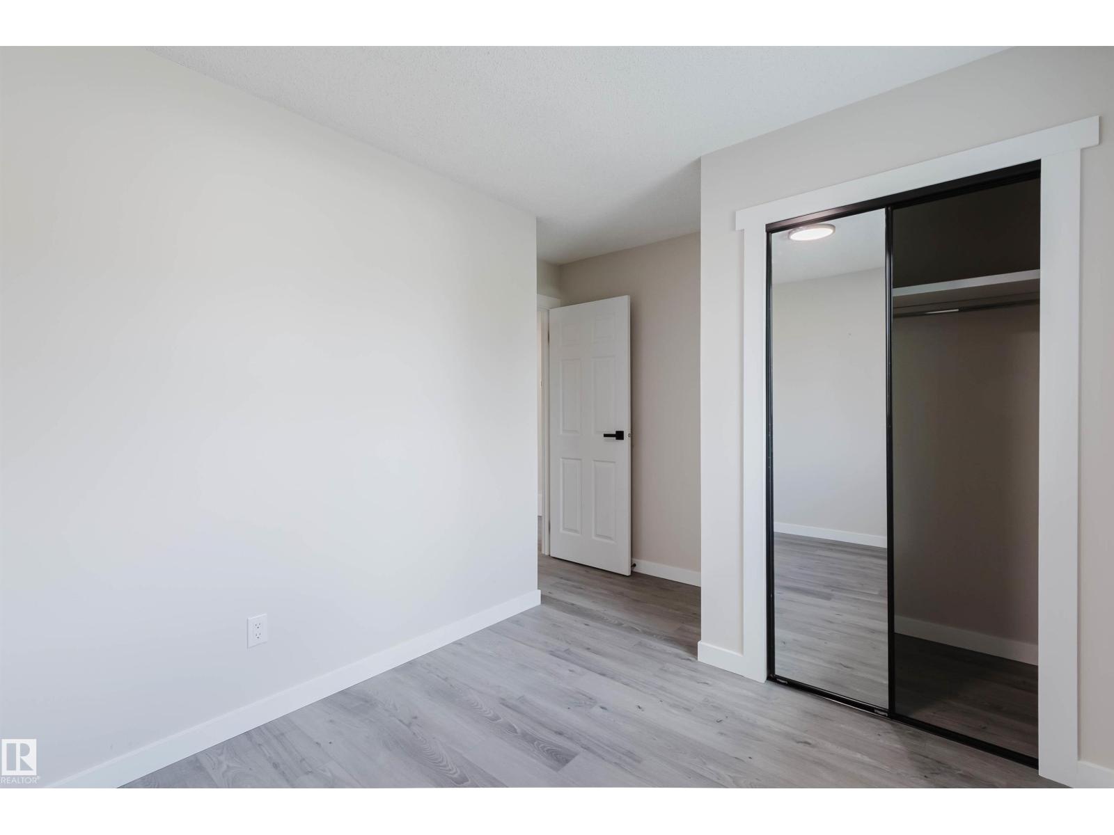 10423 35 AV NW - 34