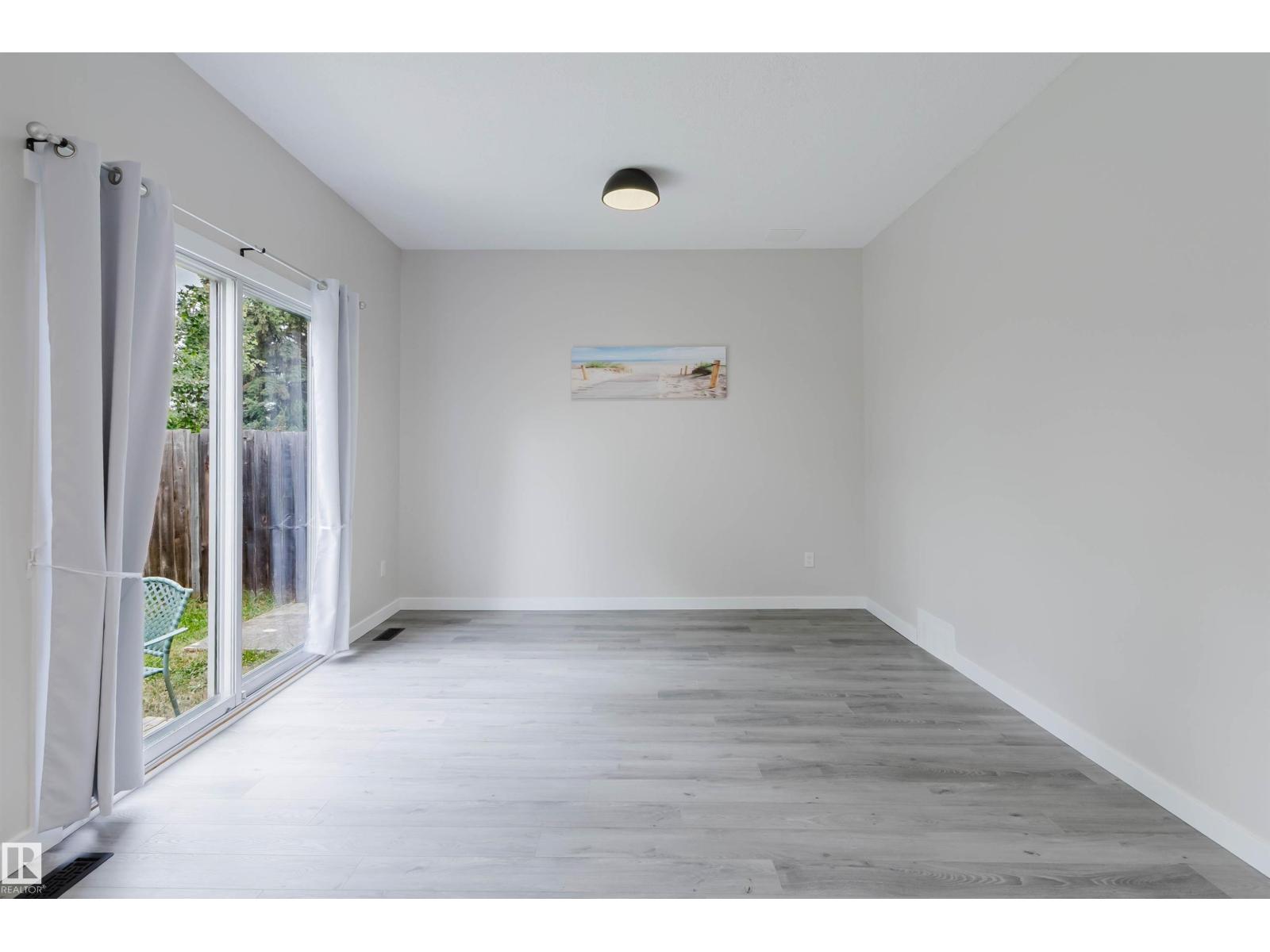 10423 35 AV NW - Image 22