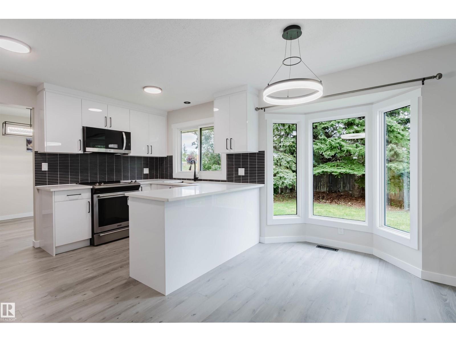 10423 35 AV NW - Image 19