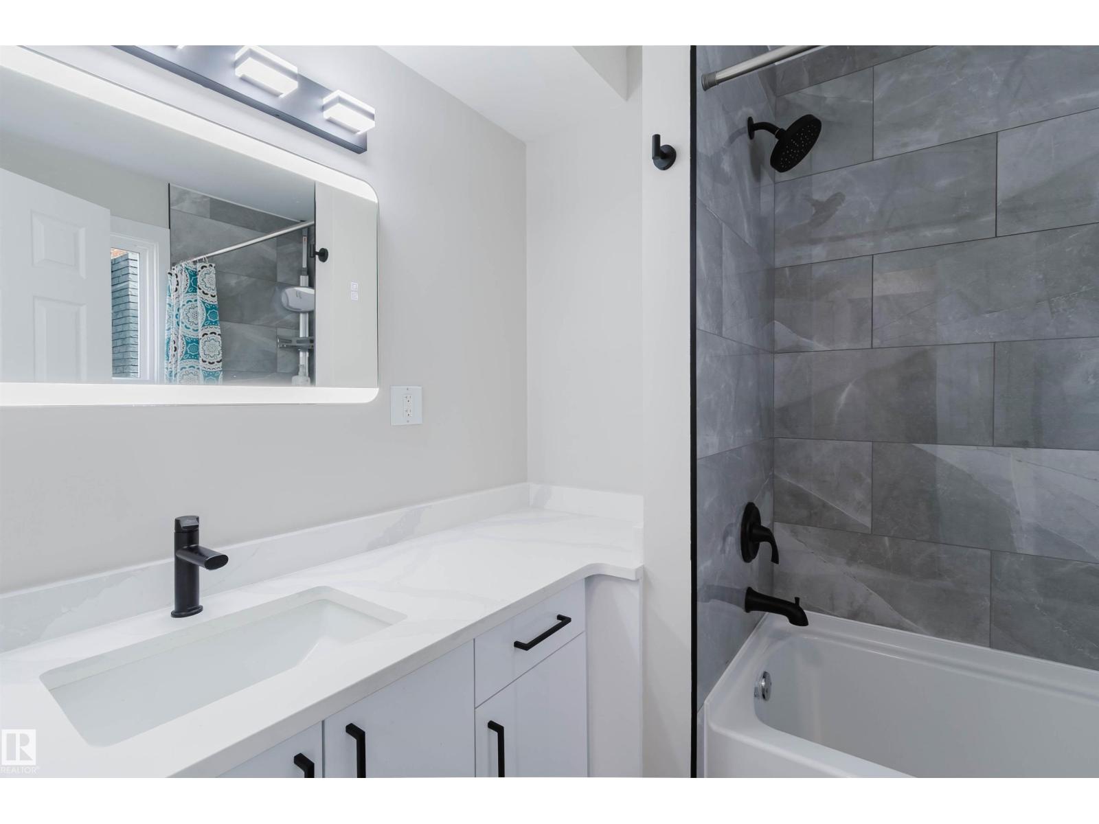 10423 35 AV NW - Image 29