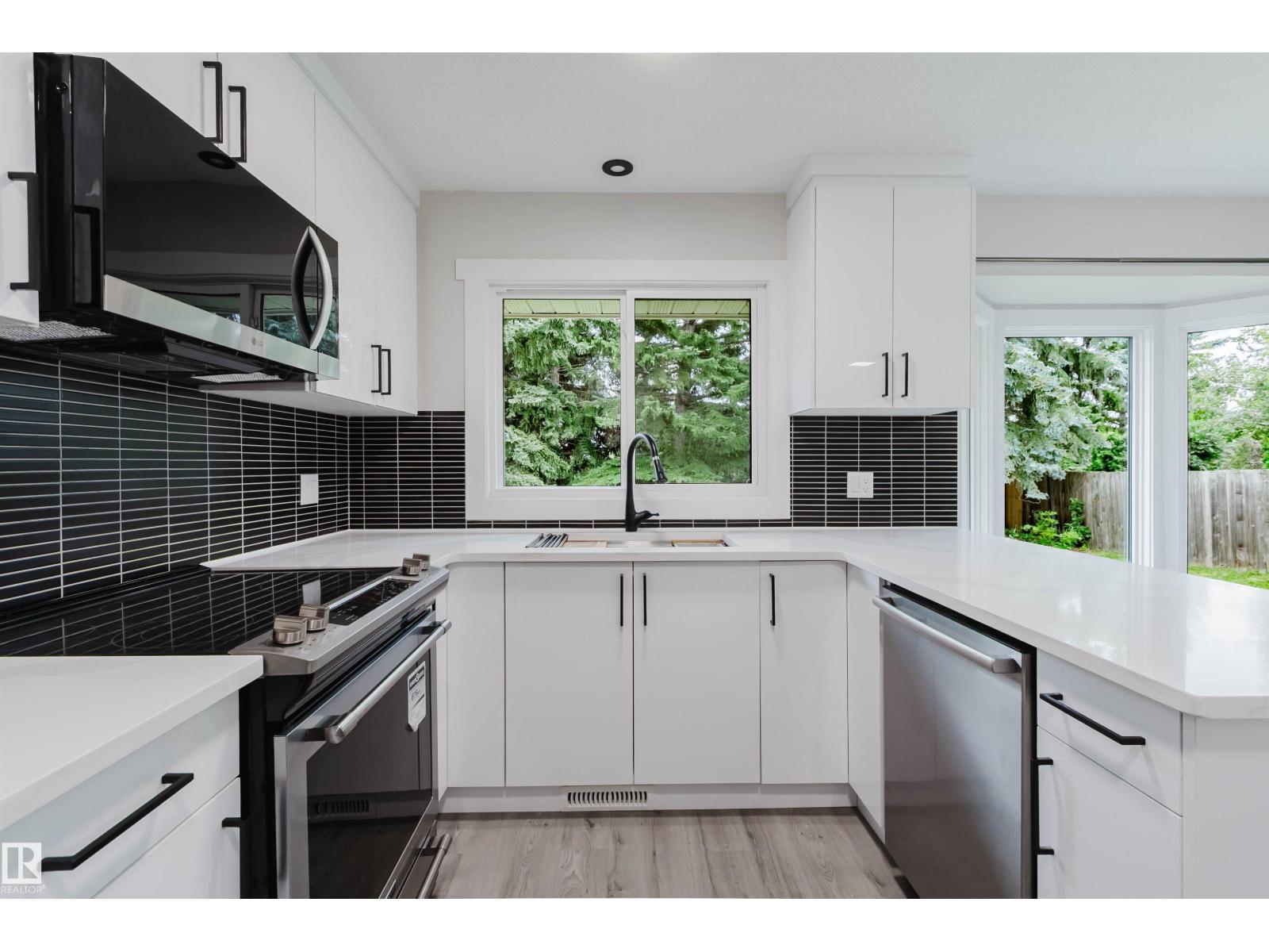 10423 35 AV NW - Image 16
