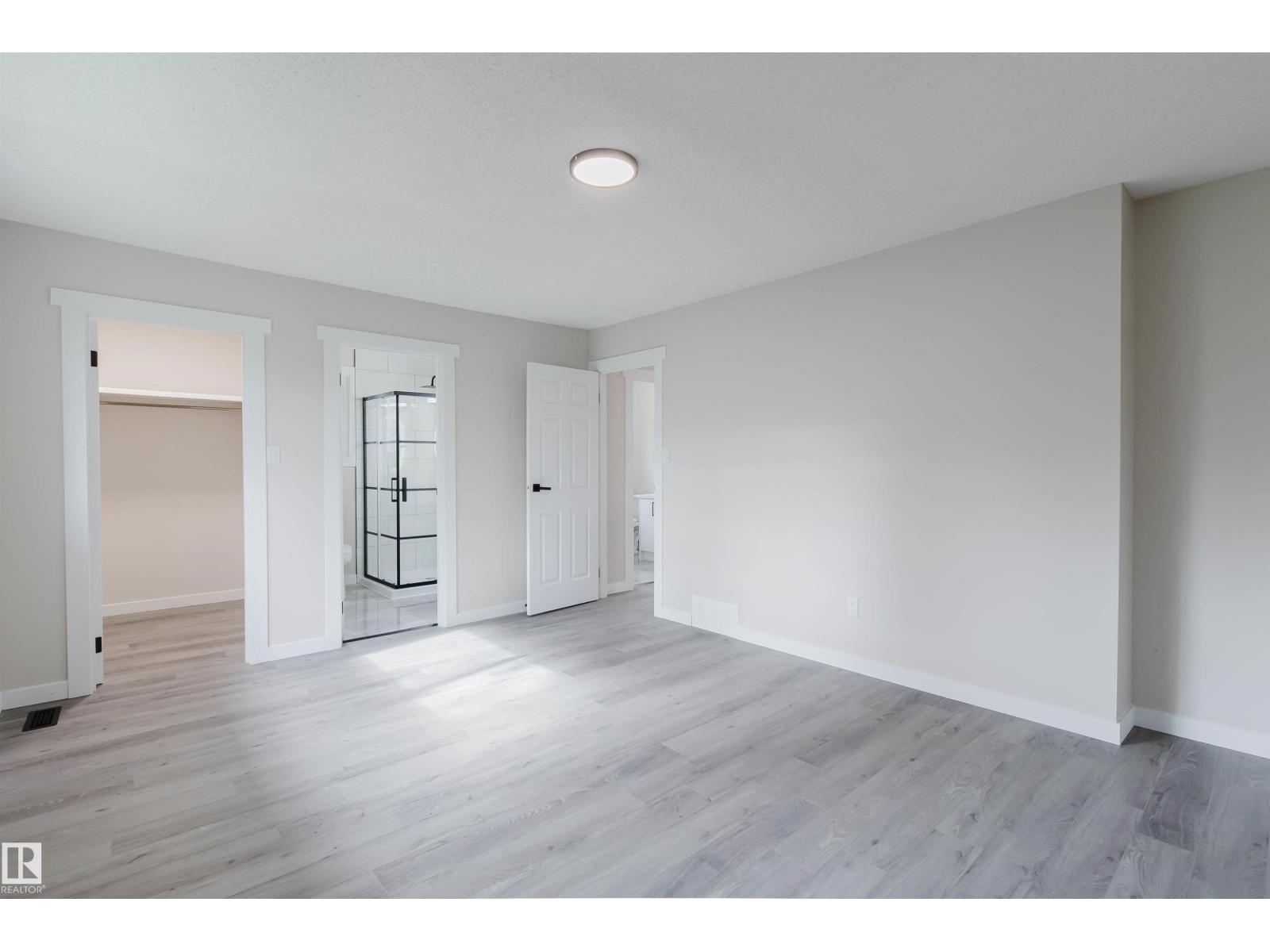 10423 35 AV NW - 41